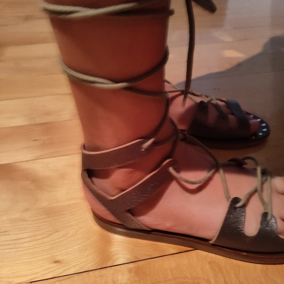 Kammi laced up leather sandals made in Italy - Picture 3 of 10